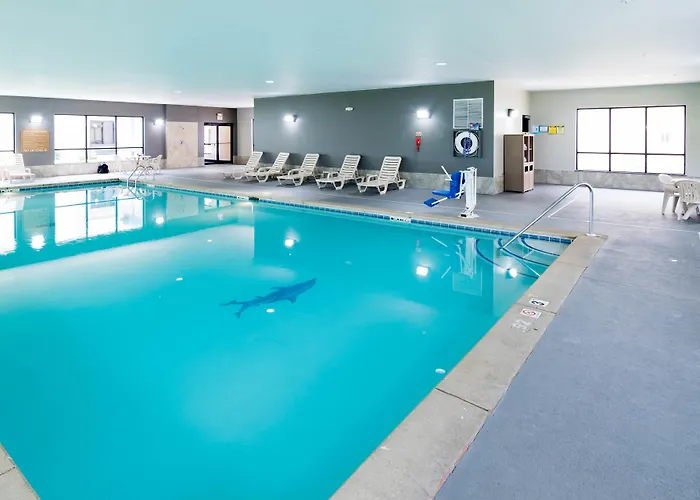 Clarion - Oak Brook Near I-88 I-290 I-294 Inn